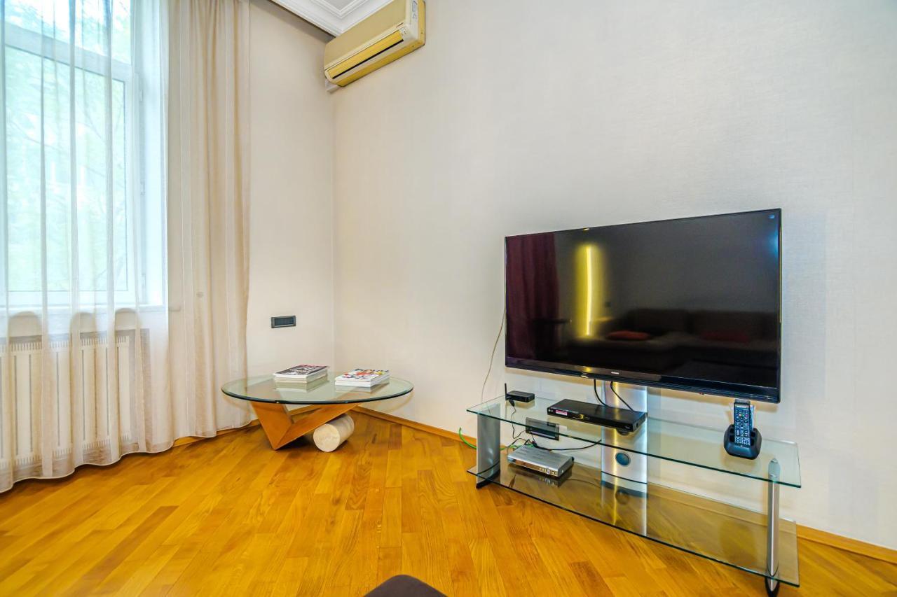 Vip Apartamen Nizami Street Baku Exterior foto