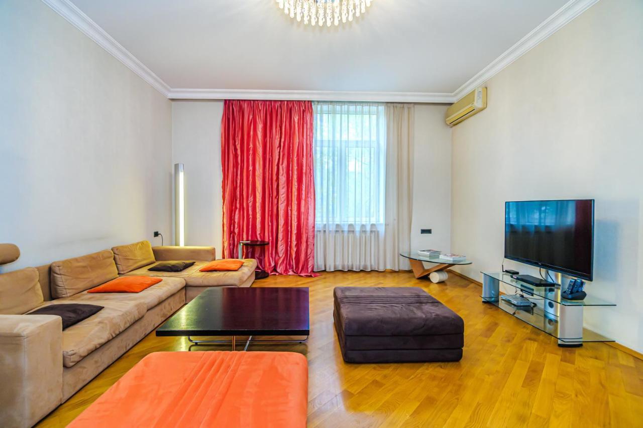 Vip Apartamen Nizami Street Baku Exterior foto
