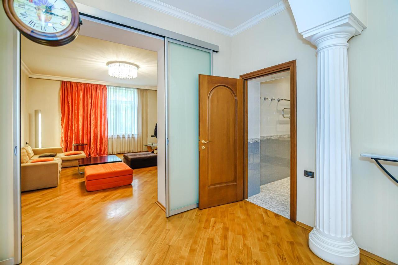 Vip Apartamen Nizami Street Baku Exterior foto