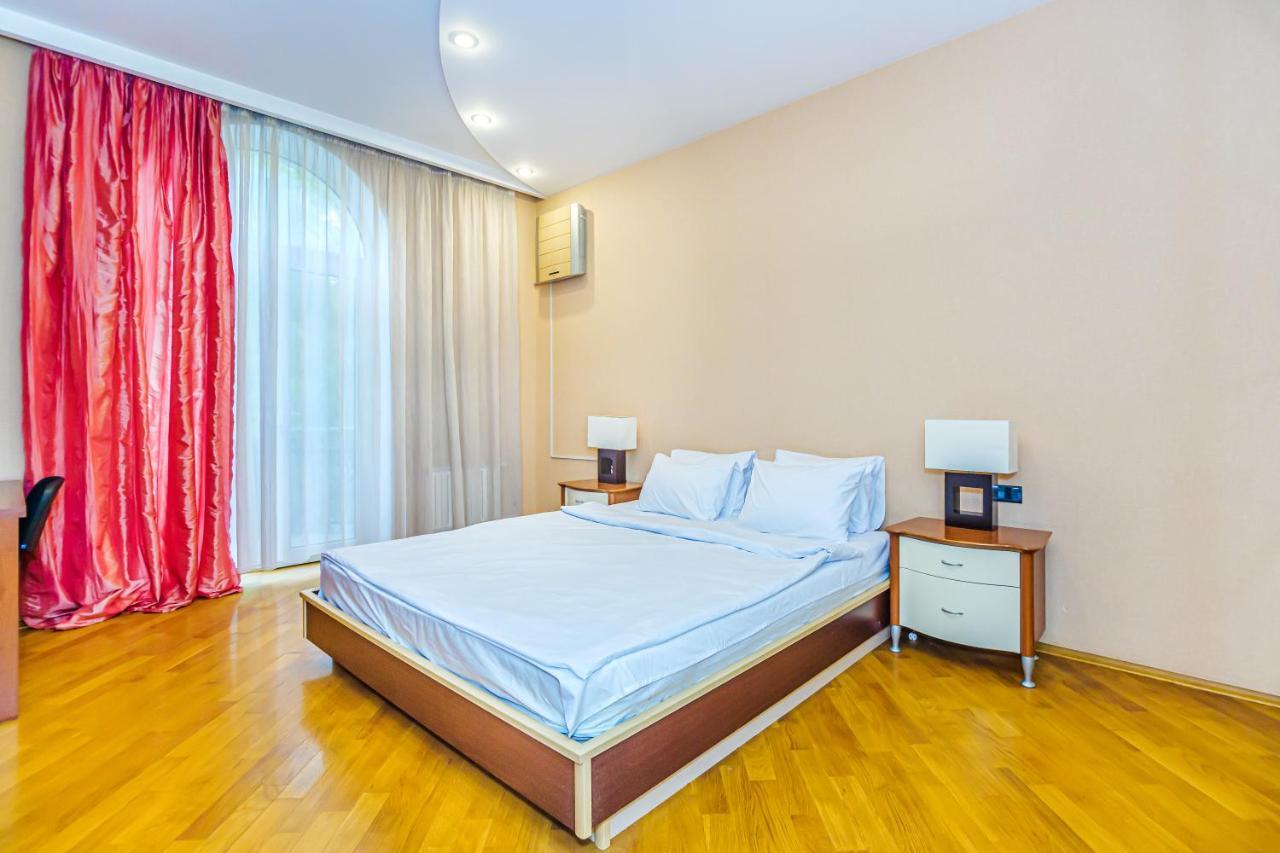 Vip Apartamen Nizami Street Baku Exterior foto